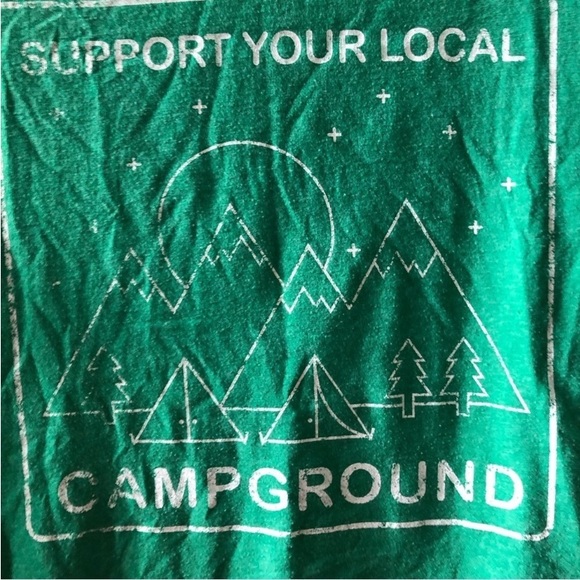 Campground green short sleeve graphic tee in size M - Picture 1 of 6